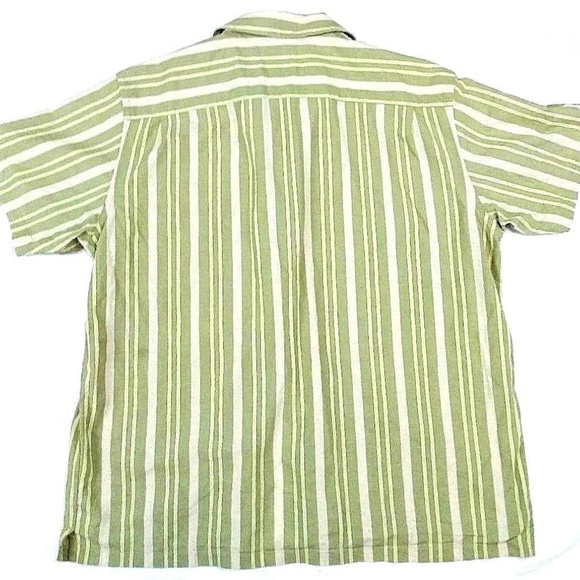 Banana Republic Men's Casual  Short Sleeve Shirt - Picture 2 of 6